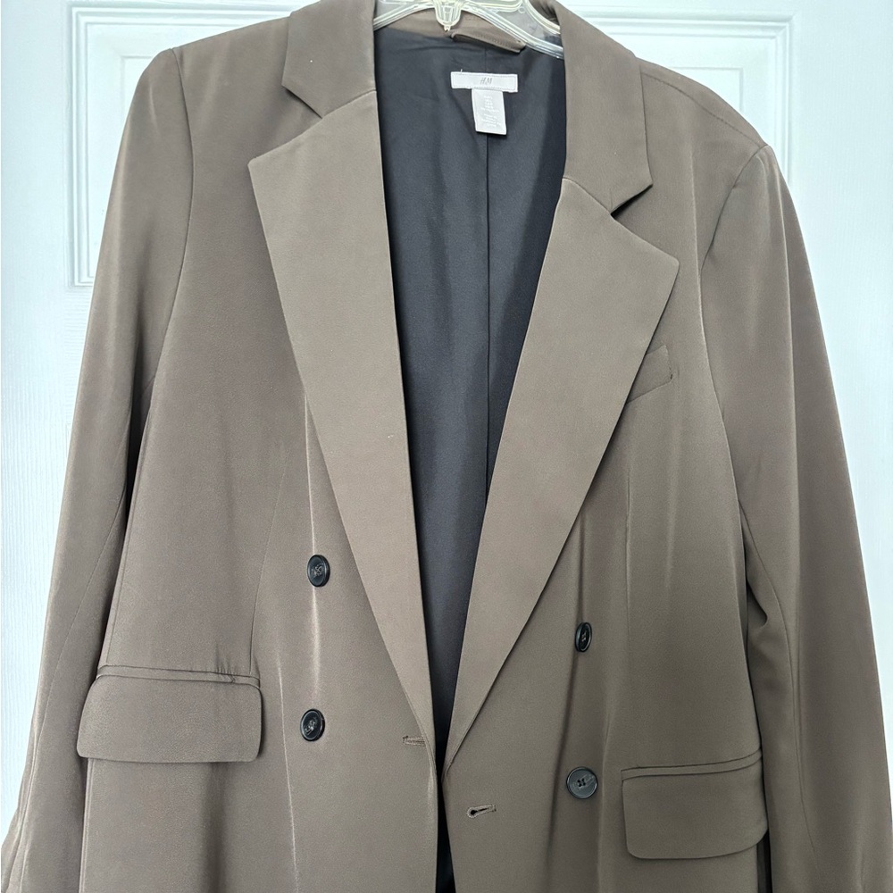 H&M Double-Breasted Blazer in Taupe